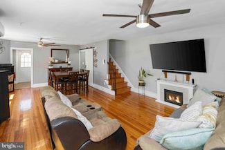 914 Township Line Rd, Elkins Park, PA 19027