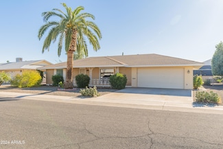 10719 W Camelot Cir, Sun City, AZ 85351
