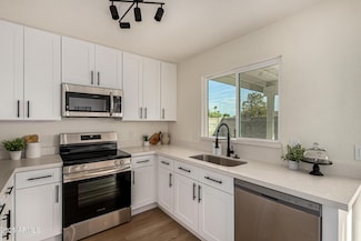2009 E Paradise Ln, Phoenix, AZ 85022