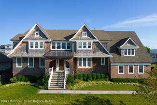 12 Johnson St, Monmouth Beach, NJ 07750