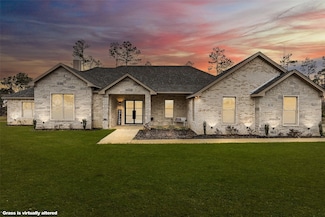275 Cottonwood Cir, Longview, TX 75605