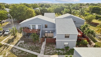 4 Crossings Cir Unit D, Boynton Beach, FL 33435