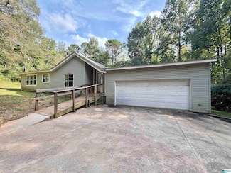 276 Overbrook Cir, Sylacauga, AL 35150