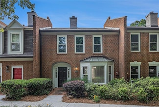 4103 Ashford Green Dr, Duluth, GA 30096