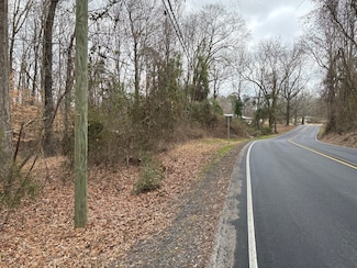 1051 Dogwood Rd, Fairfield, AL 35005