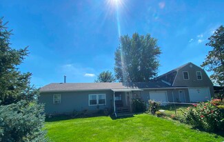 16286 Cut Off Rd, Mount Carroll, IL 61053