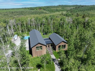 2284 Apsaroke Trail, Tetonia, ID 83452