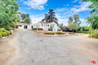 10319 Mcbroom St, Sunland, CA 91040