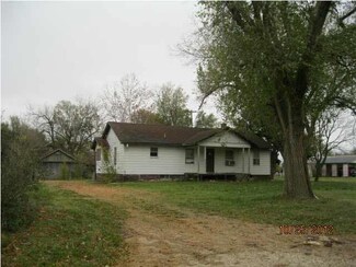 812 N East St, Leon, KS 67074