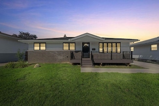 9210 Woodward Ave, Highland, IN 46322