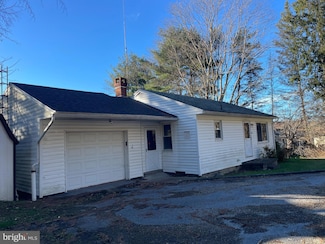 825 Johnsonburg Rd, Saint Marys, PA 15857