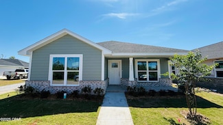1003 Bayou St, Panama City, FL 32404