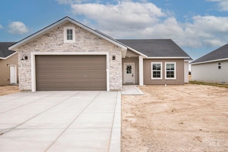 1100 Tanglewood St, Burley, ID 83318