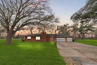 845 Goodwin Ave, Port Neches, TX 77651