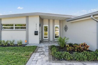4015 Overlook Dr NE, Saint Petersburg, FL 33703