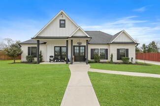 15703 S Tower Cir, Santa Fe, TX 77517
