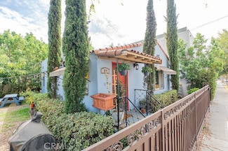 84 100 N Vinedo, Pasadena, CA 91107