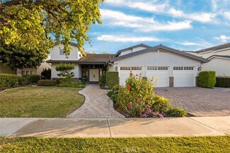 1795 Hummingbird Dr, Costa Mesa, CA 92626