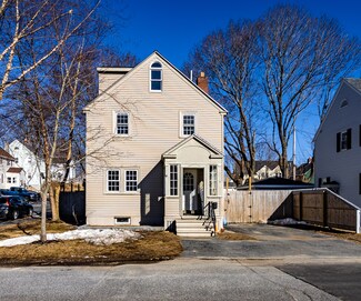 5 Dike Rd, Bath, ME 04530