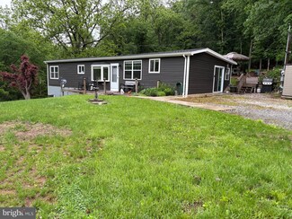 505 Wago Rd, Mount Wolf, PA 17347