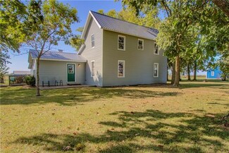 11610 NE State Route 18, Adrian, MO 64720
