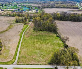 5002 N County Line Rd E, Auburn, IN 46706