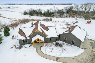 14589 NE White Oak Dr, Elkhart, IA 50073