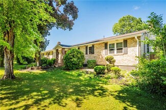 5324 Camp Meeting Rd, Center Valley, PA 18034