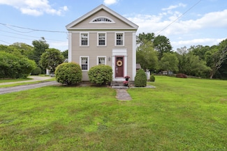 186 Rope Ferry Rd, Waterford, CT 06385