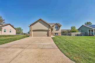212 W Autumn Blaze St, Goddard, KS 67052