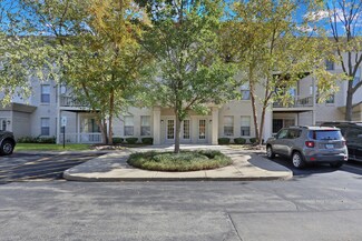 34451 N Old Walnut Cir Unit 203, Gurnee, IL 60031