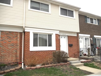 8219 Dartmouth Dr, Warren, MI 48093