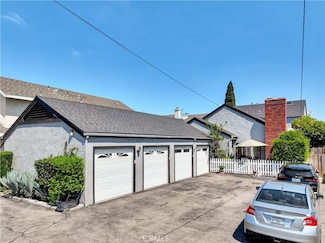 416 Hamilton St, Costa Mesa, CA 92627