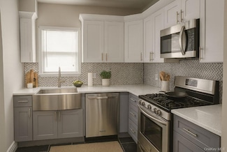 492A Cornell Ave, Rockville Centre, NY 11570