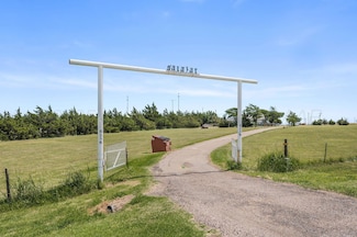 8556 Loop 171, Pampa, TX 79065