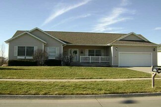 811 S Carroll St, Slater, IA 50244