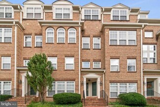 9806 Pickens Place Unit 94, Manassas Park, VA 20111