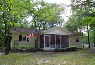 208 3rd St, Santee, SC 29142