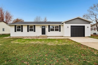 543 Sycamore St, Sauk City, WI 53583