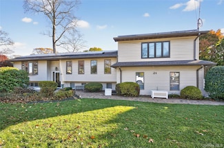 21 Forest Rd, Kings Park, NY 11754