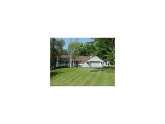 403 E Pleasant Valley Rd, Independence, OH 44131
