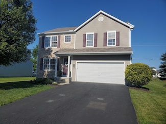 3179 Sitka Spruce Dr, Grove City, OH 43123