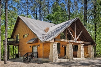 372 Timber Creek Trail, Broken Bow, OK 74728