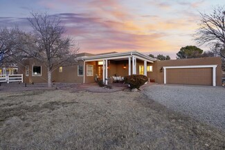 611 Mariquita Rd, Corrales, NM 87048