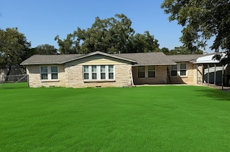 4609 Pioneer Rd, Balch Springs, TX 75180