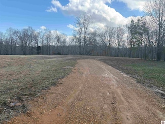 1802 Bryant Rd, Benton, KY 42025