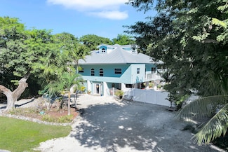 593 Bonito Ave, Key Largo, FL 33037