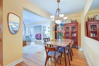 68-61 Yellowstone Blvd Unit 606, Forest Hills, NY 11375