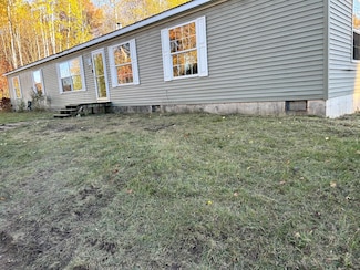 8211 W Moorestown Rd, Manton, MI 49663