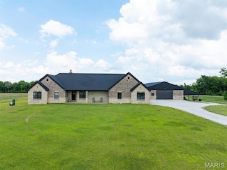 27650 Iowa Rd, Perry, MO 63462